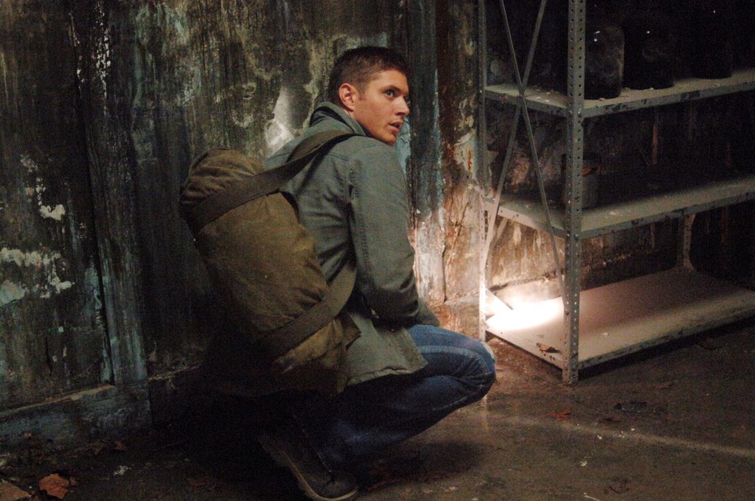Sam und Dean (Jensen Ackles) untersuchen einen neuen Fall, der sie in eine alte Nervenheilanstalt führt. Dort machen sie Bekanntschaft mit den Geist... - Bildquelle: Warner Bros. Television
