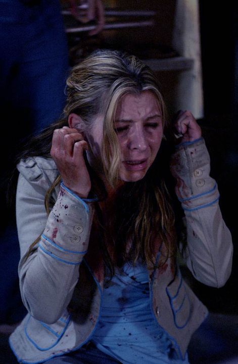 Laura (Beverly Mitchell) ist die erste Gefangene im Horrorhaus des Psychokillers, die die Wirkung des tödlichen Nervengiftes zu spüren bekommt ... - Bildquelle: Kinowelt Filmverleih
