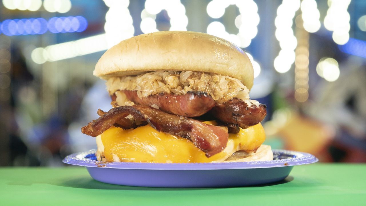 (7. Staffel) - Crazy Food USA - Wir frittieren (fast) alles! - Bildquelle: Alibi Entertainment Inc.