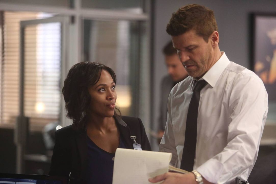 Ein Gespräch mit Agent Booth (David Boreanaz, r.) weckt bei Abbie (Nicole Beharie, l.) Zweifel ... - Bildquelle: 2015-2016 Fox and its related entities.  All rights reserved.