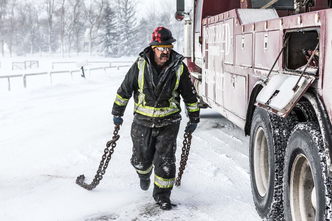 In Ontario, Kanada, sorgt der plötzliche Wintereinbruch für starken Schneefa... - Bildquelle: Michael Homer 2018 GPM-401 PRODUCTIONS (III) INC. ALL RIGHTS RESERVED / Michael Homer