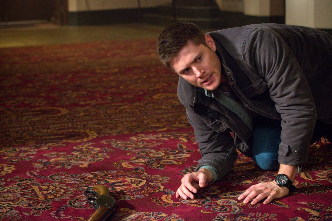 Dean (Jensen Ackles) gerät ins Fadenkreuz eines rachsüchtigen Geistes. Unterdessen erhält Rowena eine Information, die sie zu einem noch größeren Fe... - Bildquelle: 2016 Warner Brothers