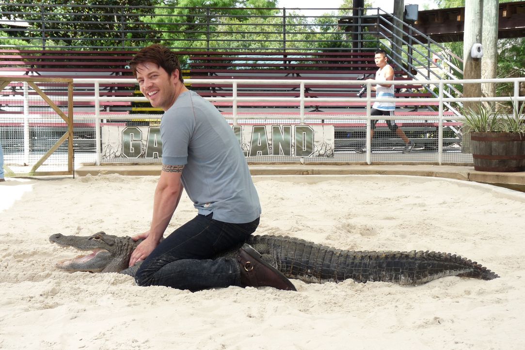 J.D. Scott besucht dieses Mal die exotischsten Tierparks in Florida, wie auch das Gatorland mit seinen Alligatoren ... - Bildquelle: 2014,Great American Country/Scripps Networks, LLC. All Rights Reserved.