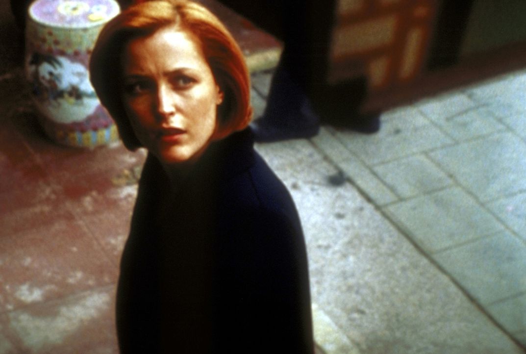 Scully (Gillian Anderson) wird durch die Begegnung mit einem wichtigen Menschen aus ihrer Vergangenheit völlig aus dem Gleichgewicht gebracht. - Bildquelle: TM +   2000 Twentieth Century Fox Film Corporation. All Rights Reserved.