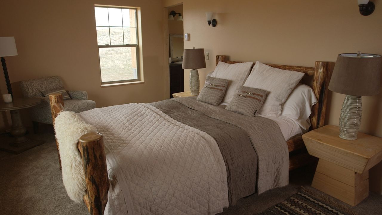 Mit viel Liebe zum Detail und vor allem viel Fleiß haben sich die Smiths ein gemütliches Zuhause im bitterkalten Montana, im Nordwesten der USA, ers... - Bildquelle: 2016,DIY Network/Scripps Networks, LLC. All Rights Reserved