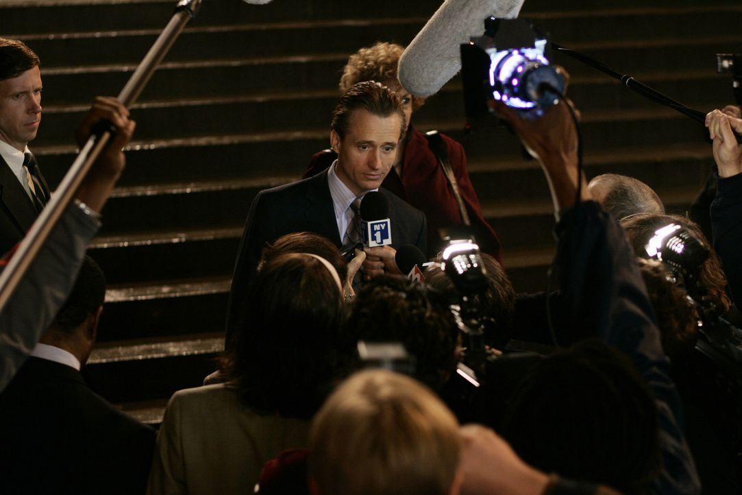 Der Prozess des Mafiosi Jack DiNorsio erweckt großes öffentliches Interesse, vor allem deswegen, weil er seinem Anwalt die Vertretung gekündigt h... - Bildquelle: 2006 Yari Film Group Releasing, LLC