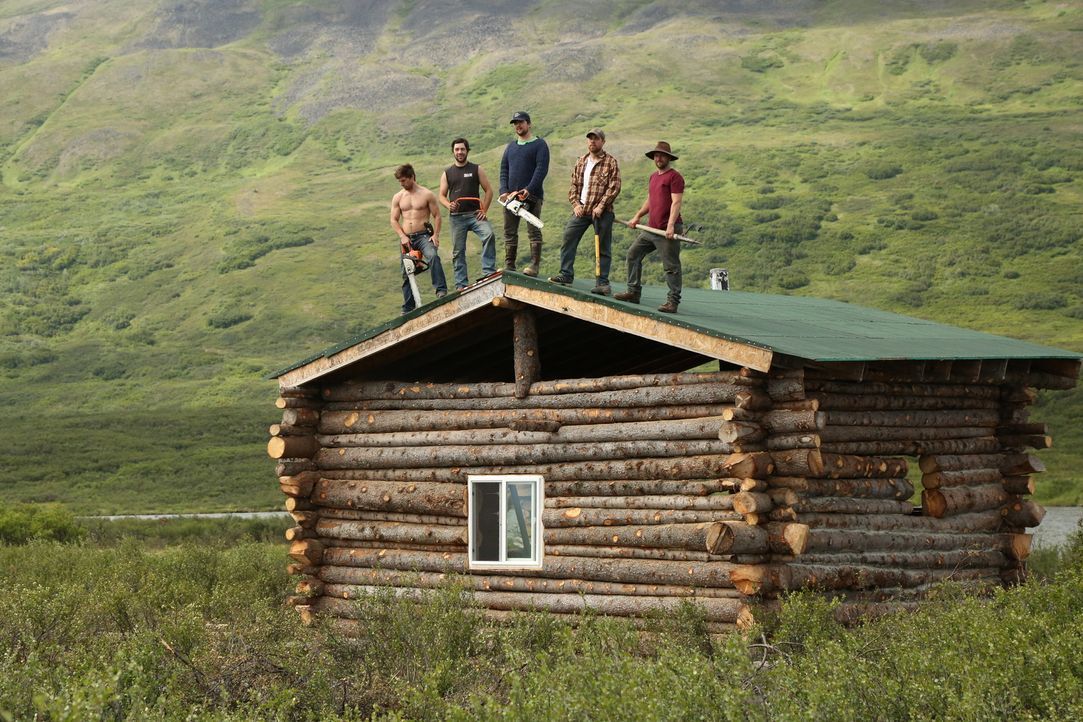 Sie bauen eine neue Jagdhütte im Nirgendwo, weit weg von der Zivilisation am Sheep Lake und 20 Flugminuten von der "Rainy Pass Lodge" entfernt: (v.l... - Bildquelle: Copyright Notice :  2014,DIY Network/Scripps Networks, LLC. All Rights Reserved
