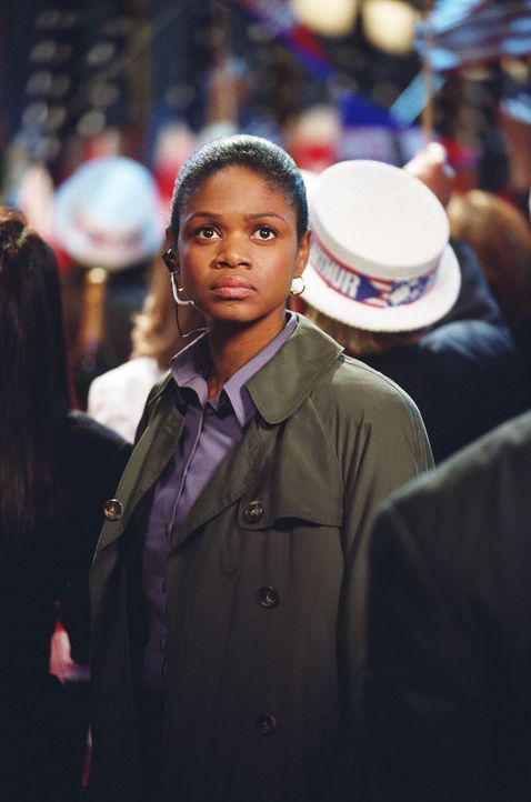 Nur Rosie (Kimberly Elise) glaubt Ben ... - Bildquelle: Paramount Pictures