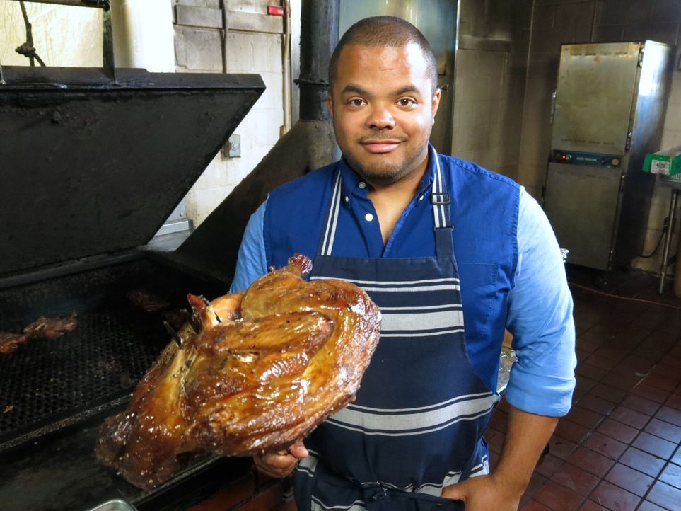 Roger Mooking - Bildquelle: 2015, Cooking Channel, LLC. All Rights Reserved.