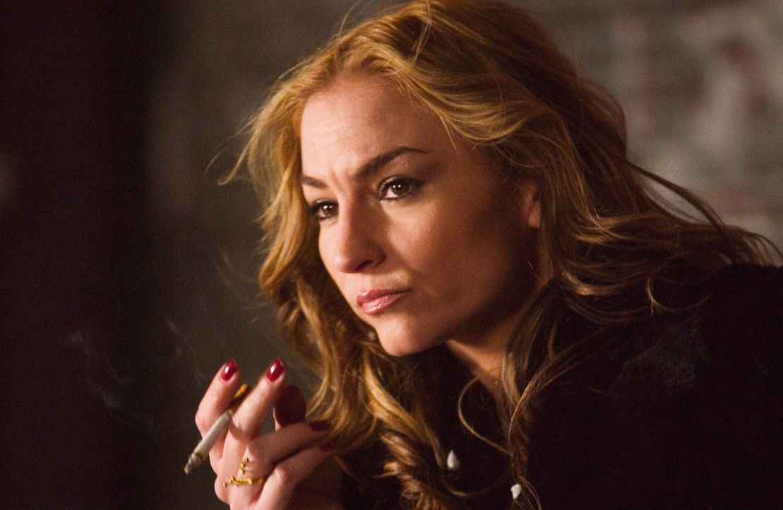 Muss um ihr Leben kämpfen: Polizeisekretärin Iris Ferry (Drea de Matteo) ...