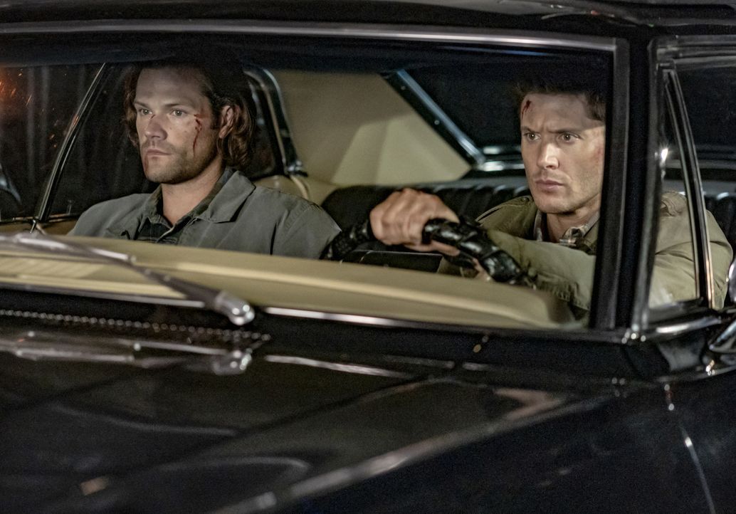 Sam Winchester (Jared Padalecki, l.); Dean Winchester (Jensen Ackles, r.) - Bildquelle: 2019 The CW Network, LLC. All Rights Reserved.