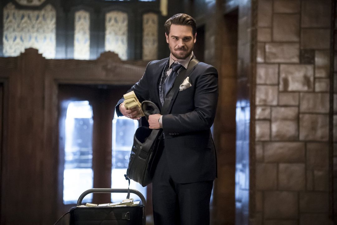 Das Metawesen Sam Scudder alias Mirror Master (Grey Damon) taucht in Central City auf und hat noch eine Rechnung mit Snart offen ... - Bildquelle: 2016 Warner Bros.