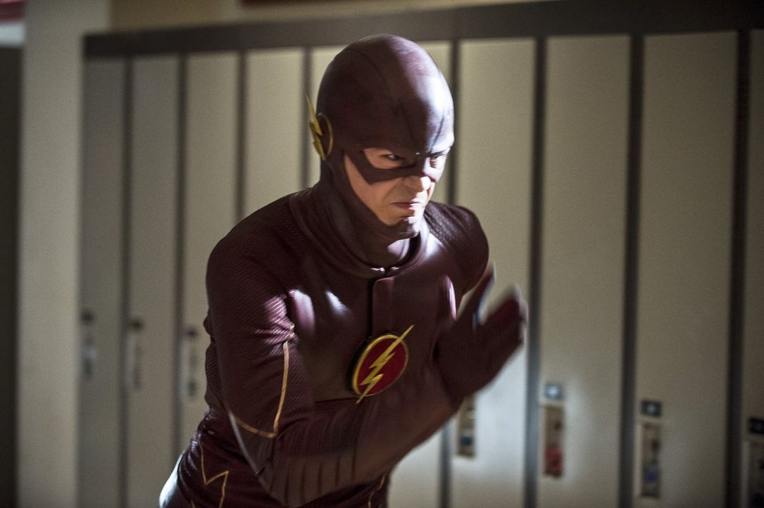 Während Iris wegen ihres Blogs über The Flash (Grant Gustin) in Schwierigkeiten gerät, trifft dieser auf einen neuen Meta-Menschen, der sich in Stah... - Bildquelle: Warner Brothers.