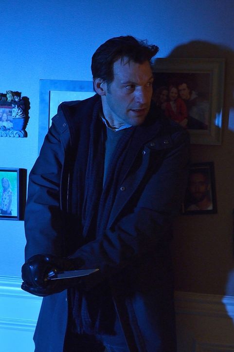 Bei der Suche nach neuen Hinweisen begibt sich Eph (Corey Stoll) in große Gefahr. Kann er sich gegen die Vampire zur Wehr setzen? - Bildquelle: 2014 Fox and its related entities. All rights reserved.