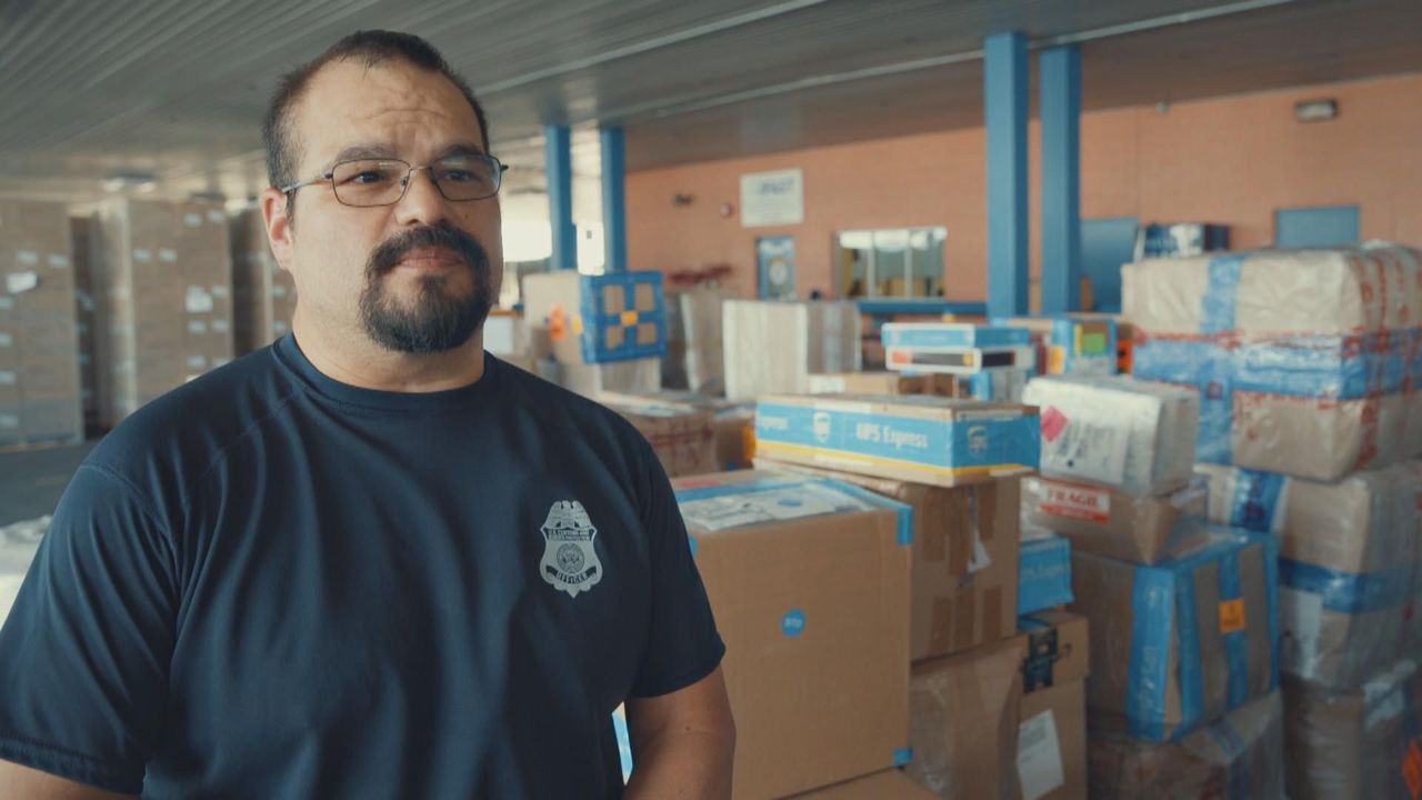 Die USA ist ein beliebtes Reiseziel für viele Passagiere. Doch nicht alle si... - Bildquelle: Jaylend Shields © Stampede Productions Ltd / Jaylend Shields