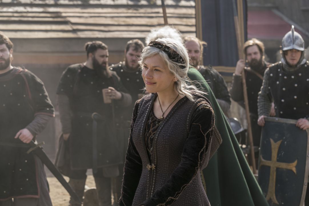 Lagertha (Katheryn Winnick) - Bildquelle: 2017 TM PRODUCTIONS LIMITED / T5 VIKINGS V PRODUCTIONS INC. ALL RIGHTS RESERVED.
