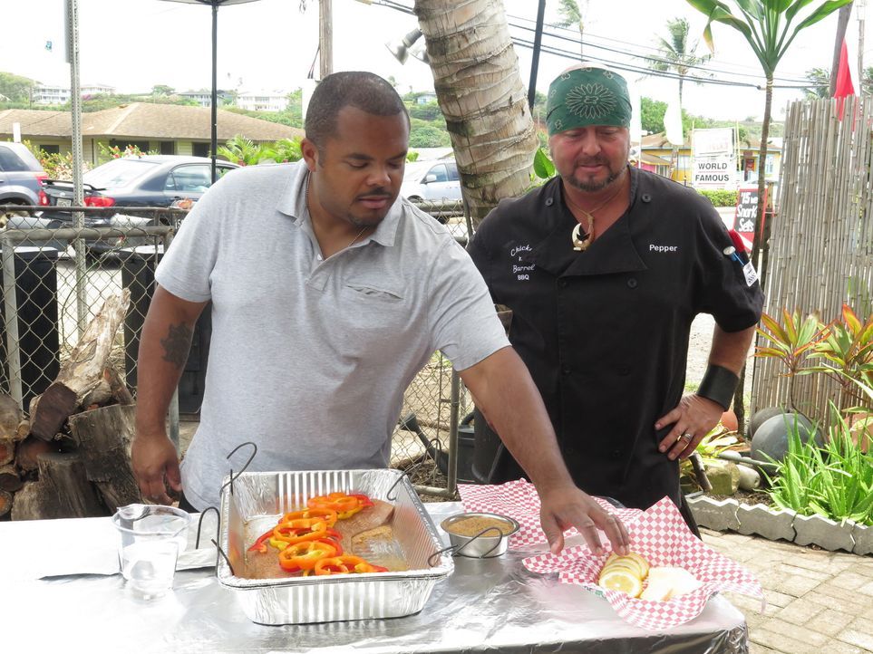 Roger Mooking (l.); Patrick Pepper (r.) - Bildquelle: 2017, Television Food Network, G.P. All Rights Reserved.