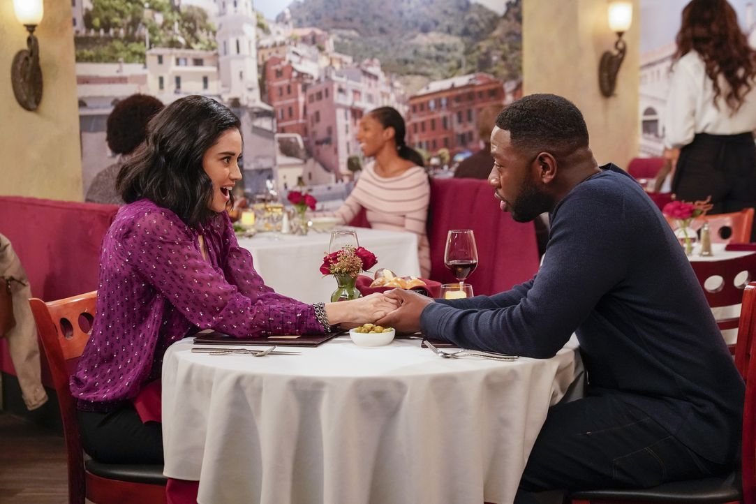 Sofia (Edy Ganem, l.); Malcolm Butler (Sheaun McKinney, r.) - Bildquelle: Greg Gayne © 2020 CBS Broadcasting, Inc. All Rights Reserved. / Greg Gayne