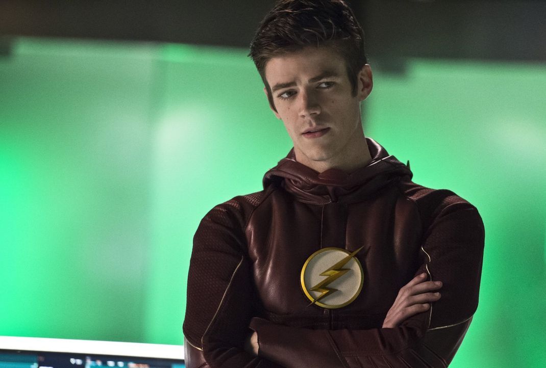 Während Barry alias The Flash (Grant Gustin) in Star City nach Hilfe im Kampf gegen einen mysteriösen Mann sucht, trifft Patty in Central City eine... - Bildquelle: 2015 Warner Brothers.