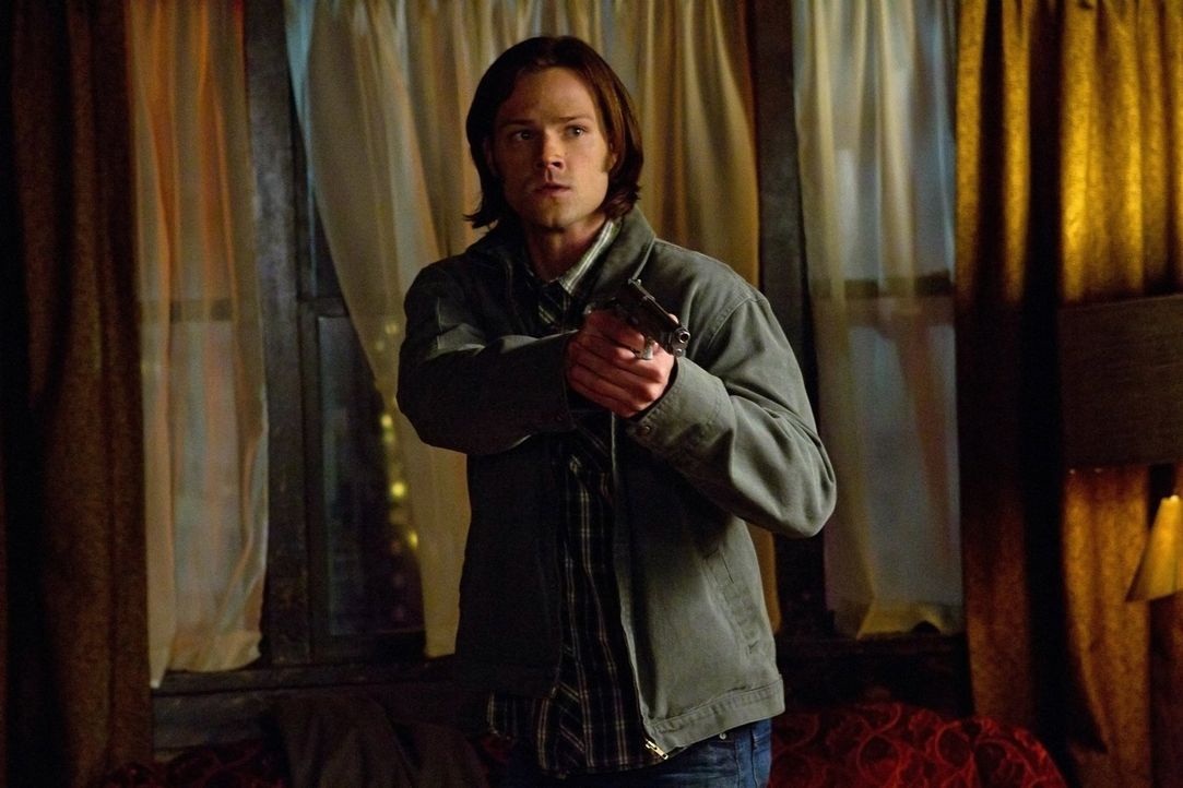 Sam (Jared Padalecki) und Dean sind in Seattle, wo innerhalb von zwei Wochen vier Männer ermordet wurden ... - Bildquelle: Warner Bros. Television