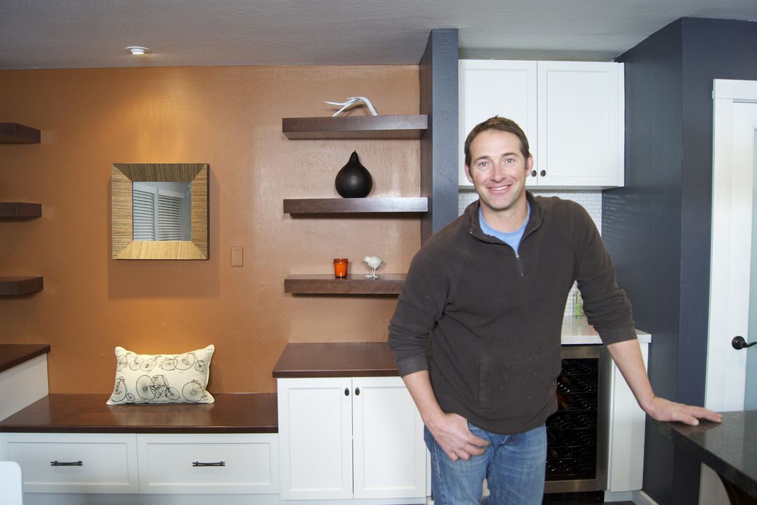 Wer Josh Temples (Foto) Hilfe annimmt, erhält innerhalb von 3 Tagen einen komplett neu gestalteten Raum. Allerdings muss ihm der Kunde blind vertrau... - Bildquelle: 2012, DIY Network/Scripps Networks, LLC.  All Rights Reserved.
