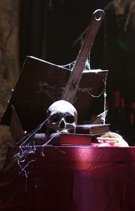 Die Bruderschaft "Black Skulls" ist eine alte Verbindung, bereits vor hunderten vor Jahren haben ihre Vorfahren ihr Unwesen in den Gemäuern der Komp... - Bildquelle: Regent Entertainment