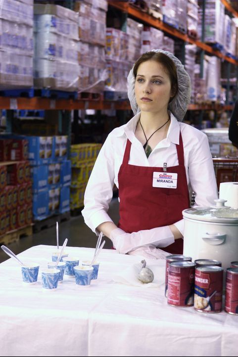 Als klar wird, dass der vermeintliche Schatz unter dem Supermarkt vergraben ist, lässt sich Miranda (Evan Rachel Wood) dazu überreden, dort einen Jo... - Bildquelle: Nu Image