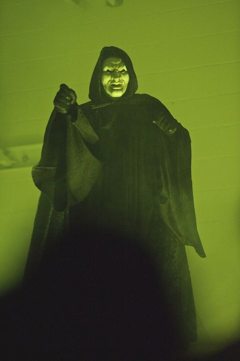 Geister treiben an der Coolsville High School ihr Unwesen ... - Bildquelle: 2009   Warner Brothers