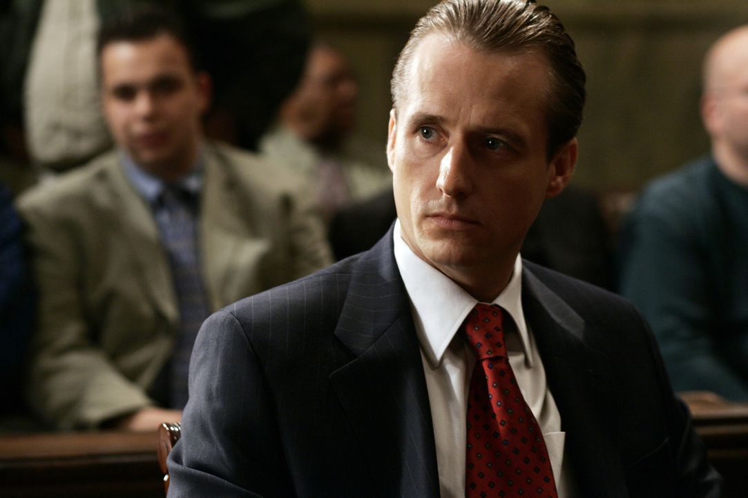 Der verbissene Menschenfeind und ewige Prinzipienreiter Staatsanwalt Sean Kierney (Linus Roache) möchte den Fall gegen die Mafia Bande um Jack DiNo... - Bildquelle: 2006 Yari Film Group Releasing, LLC