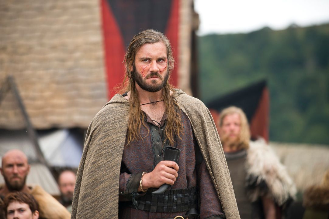 Hasst es, dass sein Bruder im Mittelpunkt steht und der Earl geworden ist: Rollo (Clive Standen) ... - Bildquelle: 2013 TM TELEVISION PRODUCTIONS LIMITED/T5 VIKINGS PRODUCTIONS INC. ALL RIGHTS RESERVED.