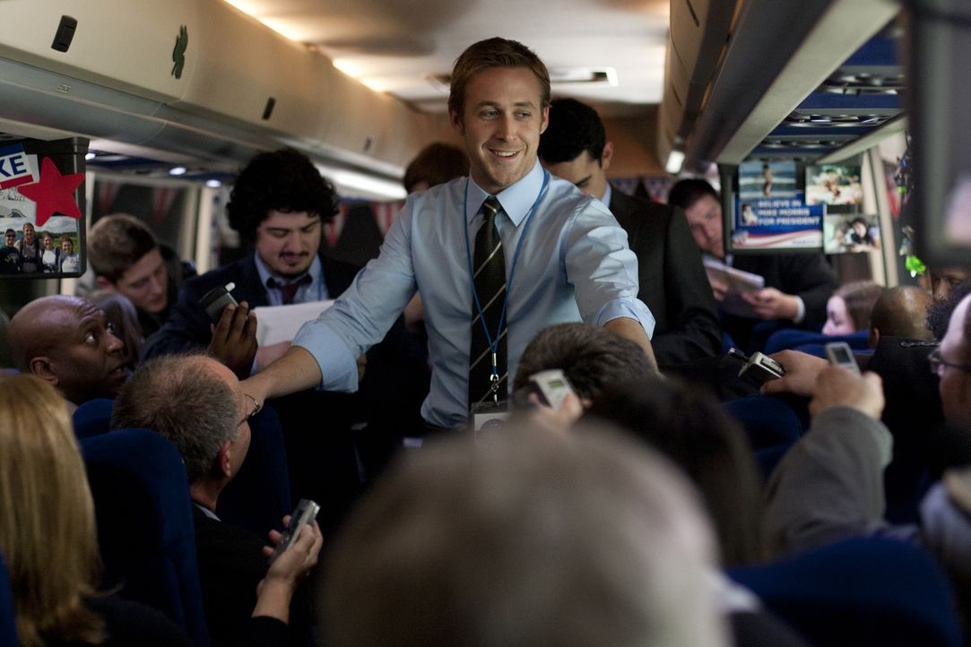 Als Wahlkampfmanager ist Stephen Meyers (Ryan Gosling, M.) scheinbar mit allen Wassern gewaschen. Er setzt alles daran, Gouverneur Mike Morris bei d... - Bildquelle: Saeed Adyani 2011 IDES FILM HOLDINGS, LLC. ALL RIGHTS RESERVED.