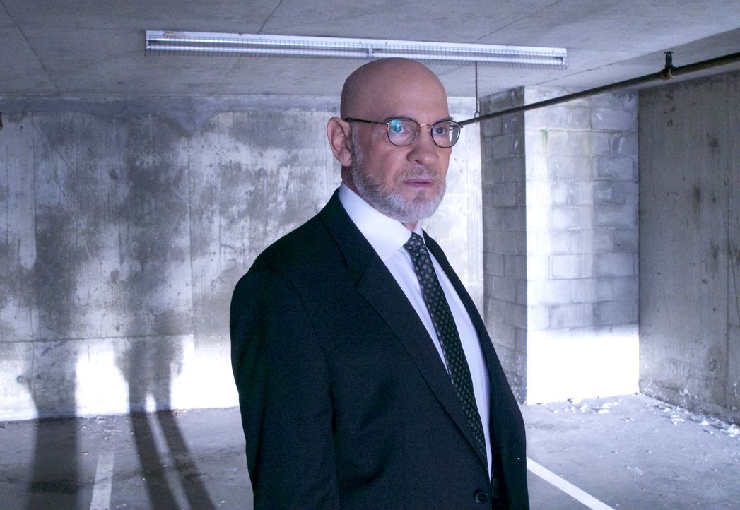 Wird Skinner (Mitch Pileggi) die beiden Agenten Scully und Mulder bei einem neuen Fall unterstützen oder ist das gegenseitige Misstrauen zu groß? - Bildquelle: Shane Harvey 2017 Fox and its related entities. All rights reserved. / Shane Harvey