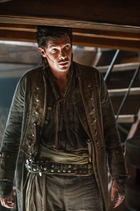 Muss sein Leben riskieren, um seine neue Position als Kapitän zu behaupten: Jack (Toby Schmitz) ... - Bildquelle: 2015 Starz Entertainment LLC, All rights reserved.