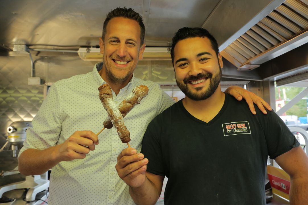 Noah Cappe (l.); Jason Faria (r.) - Bildquelle: ALIBI ENTERTAINMENT INC.